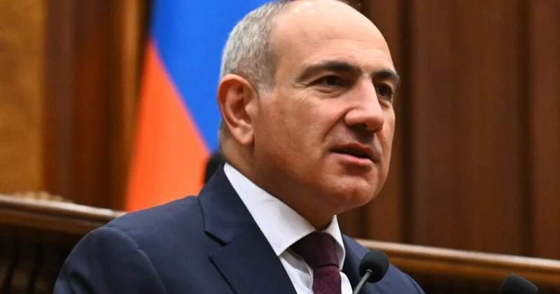 Пашинян: Генералы чужих спецслужб не помогут католикосу