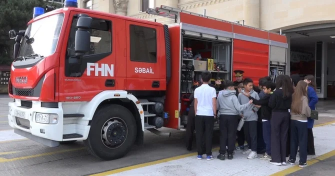 FHN şagird və müəllimlərlə təlim keçirdi