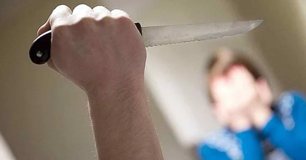 Gəncədə 22 yaşlı qadını bıçaqladılar