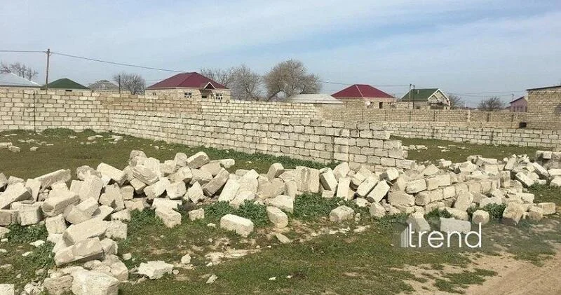 Как поменялись цены на земельные участки в Баку за прошлый месяц? ТАБЛИЦА