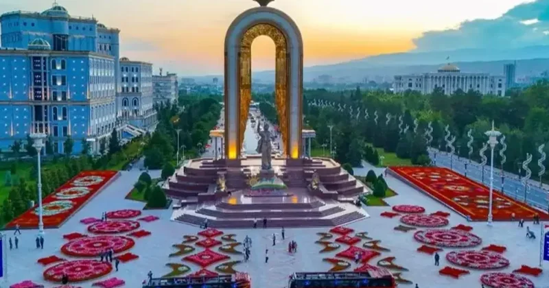 Sərhəddə insident: Rusiya qoşunları daha bir ölkəyə yeridilir?