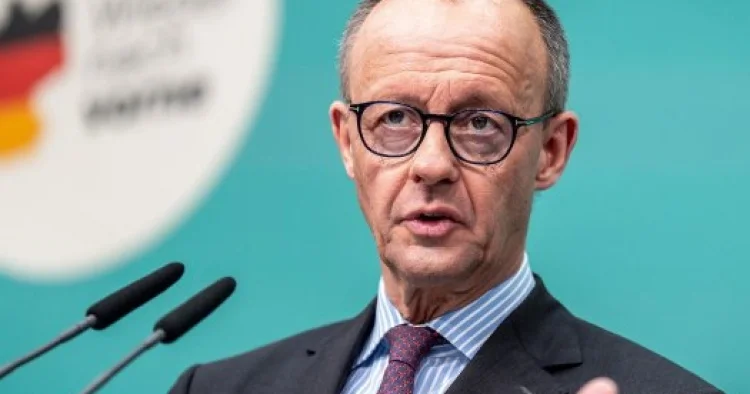 Kansler Azərbaycan liderini Almaniyaya səfərə dəvət edib