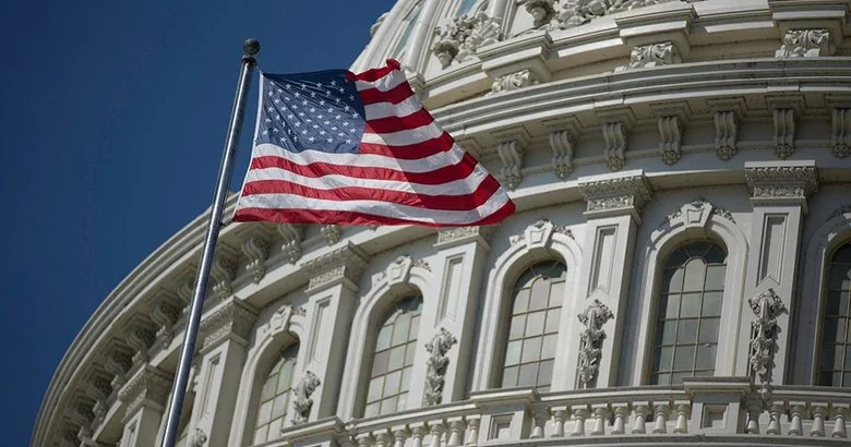 ABŞ Senatında Venesuelaya qarşı güc tətbiq etməməyi tələb edən qətnamə təqdim edilib