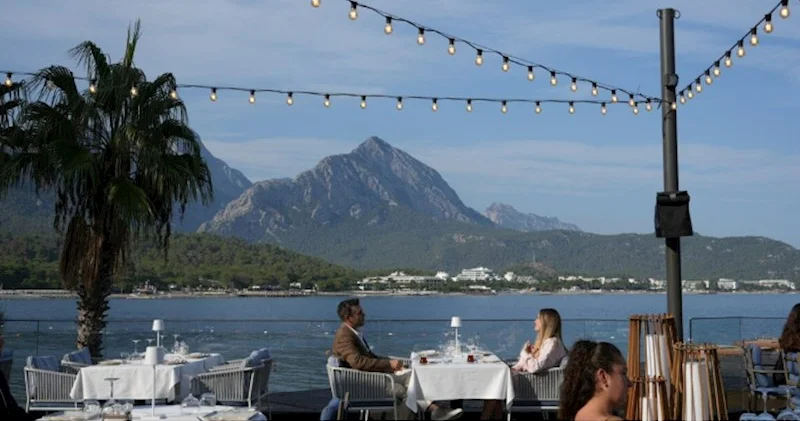 GoTürkiye üçüncü mini serialını təqdim etdi: “Hidden Lover” FOTOLAR