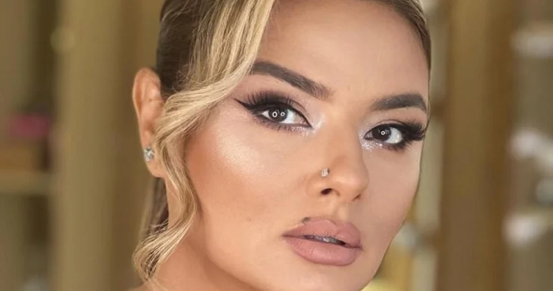 Kamilə həyat yoldaşı barədə: Deyir danışma, istədiklərini uzaqda axtar