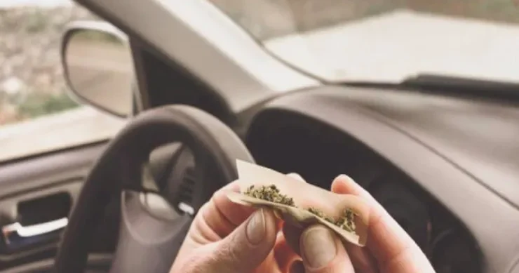 Narkotik çəkən sürücü Ələt Astara yolunda saxlanıldı VİDEO