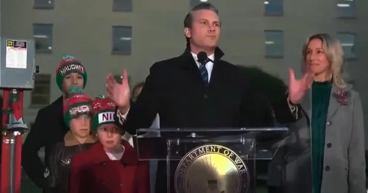 Министр Хегсет положил начало новой рождественской традиции в Пентагоне