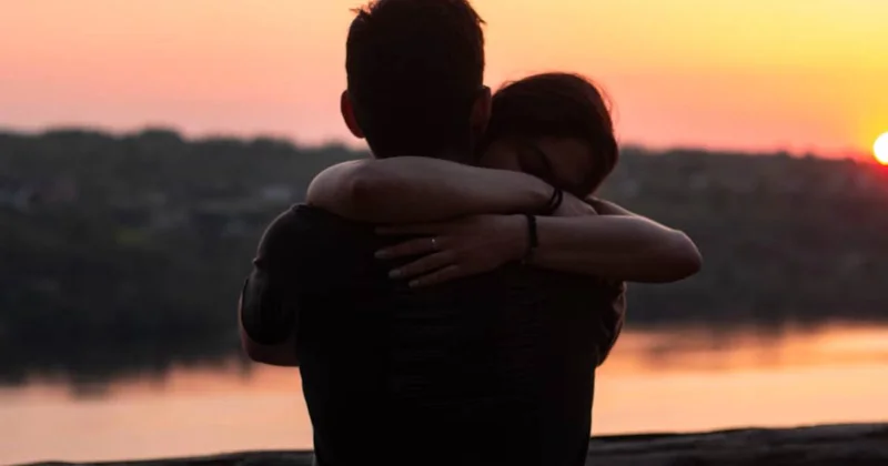 Bu gün Beynəlxalq qucaqlaşma günüdür Təbii ağrıkəsici