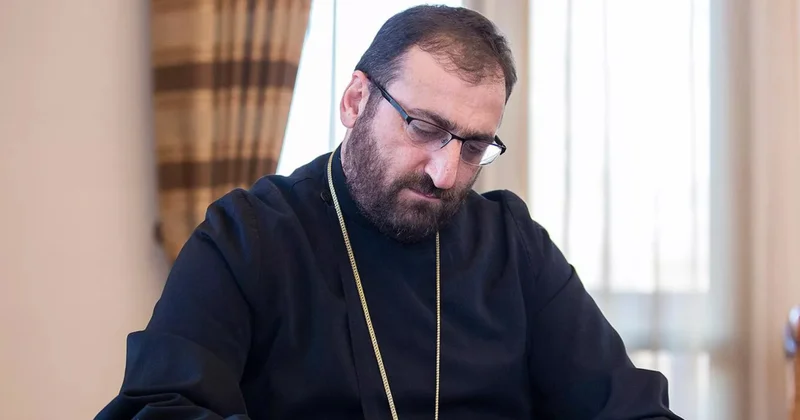 Задержали архиепископа Хачатряна