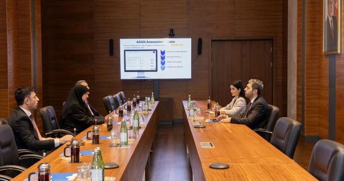 İraqın rabitə naziri ASAN xidmət də FOTOLAR