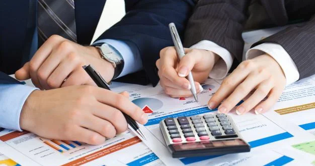 Azərbaycanın cari hesab balansında sürətli azalma Beynəlxalq qurumlar xəbərdarlıq edir