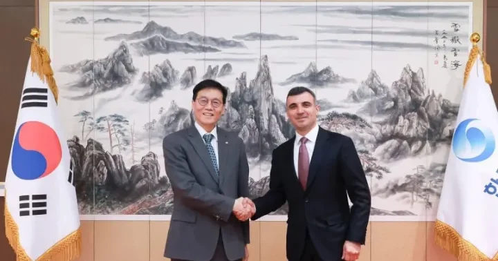Taleh Kazımov Koreya Mərkəzi Bankının sədri ilə görüş keçirib