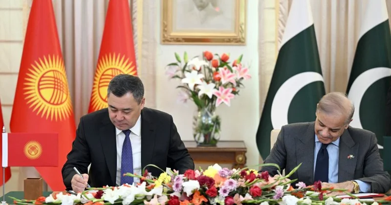 Qırğızıstan və Pakistan birgə Bəyannamə imzaladı