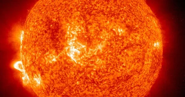 Günəşdə dekabrın ilk güclü partlayışı qeydə alınıb