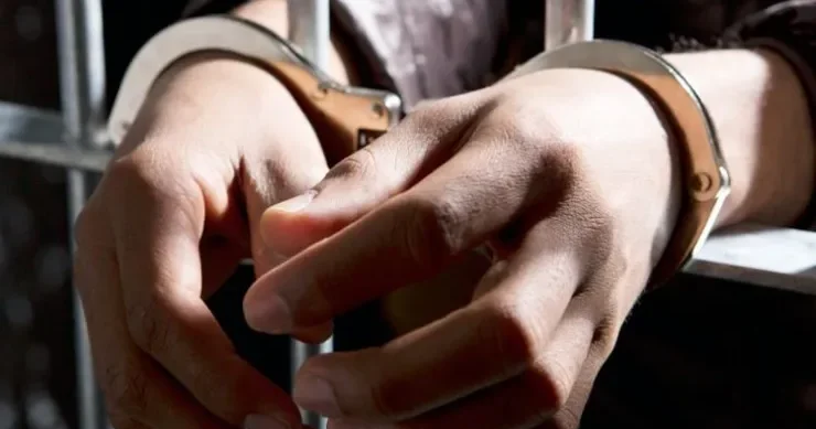 Sumqayıtda 12 minlik DƏLƏDUZLUQ: mebel alverçiləri tutuldu