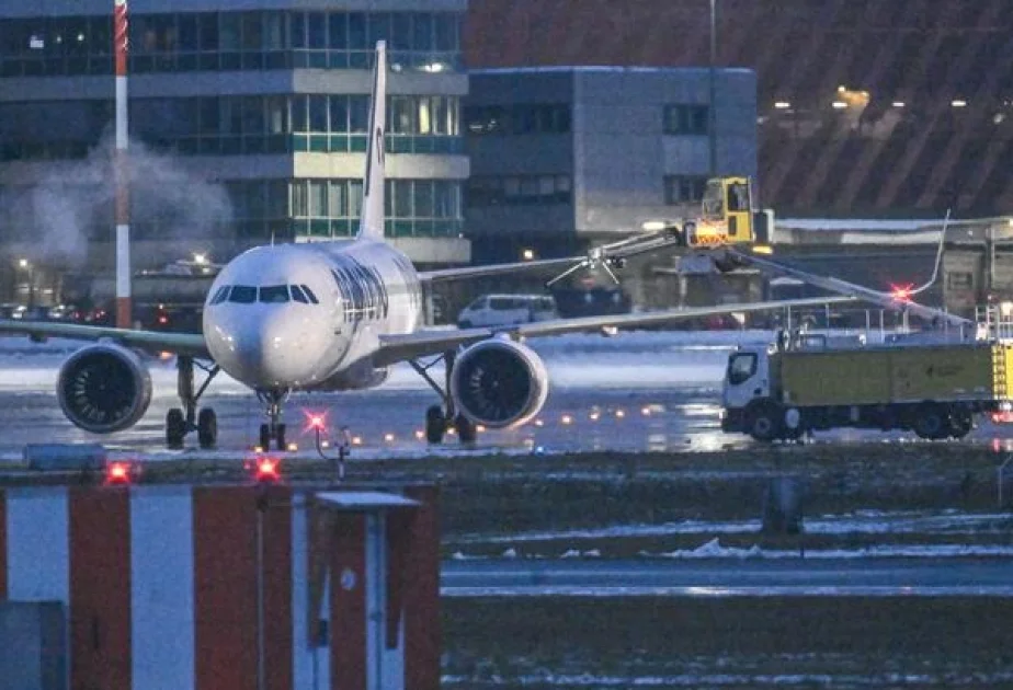 Almaniyada havaların kəskin soyuması bir sıra aviareysin təxirə salınmasına səbəb olub AZƏRTAC