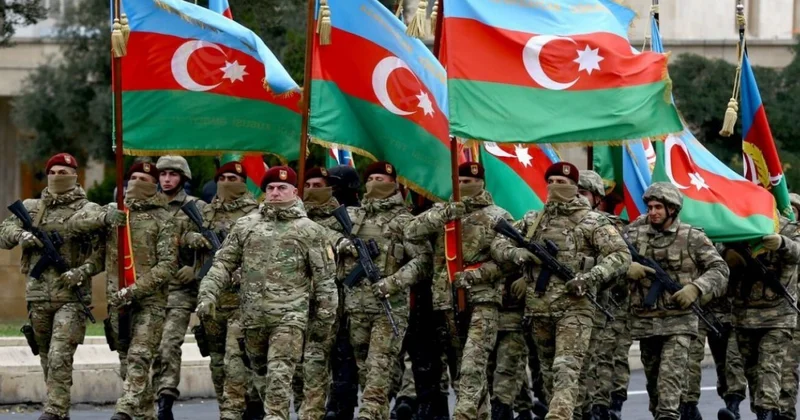 Азербайджан направляет почти треть расходов на оборону и национальную безопасность