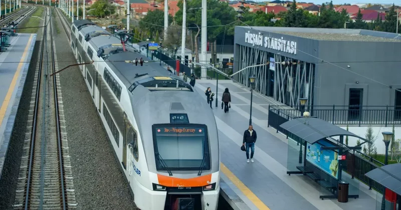 Сколько пассажиров перевезли азербайджанские поезда на новогодние праздники? ЦИФРЫ