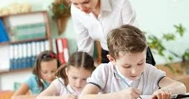 Orta məktəblərdə fənlər birləşdirilir? TƏHSİL EKSPERTİ