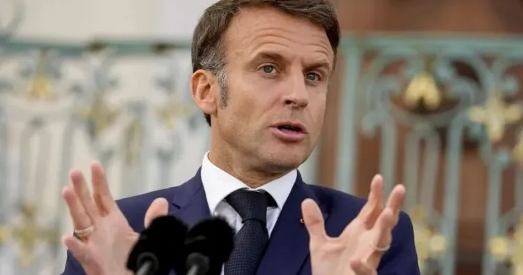 Maduronun devrilməsi yaxşı xəbərdir, amma metodu bəyənmədim Makron