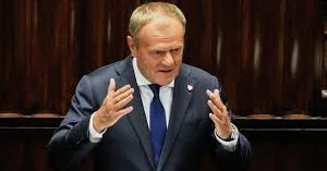 Tusk: Avropa özünü silahlandırmağa davam etməsə, onun sonu çatacaq