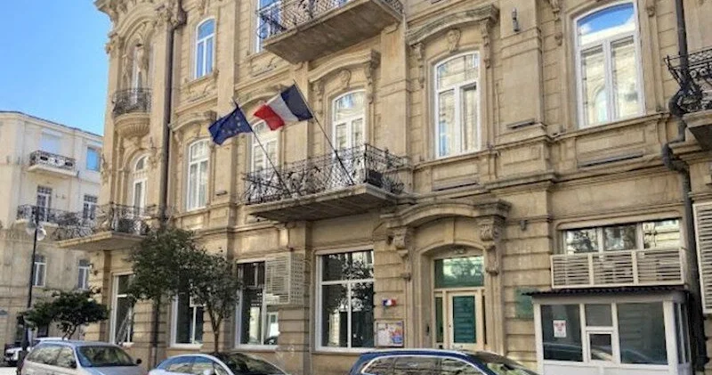 Bakıda sürücü axtarılır: həftədə 5 gün iş, 2273 manat maaş