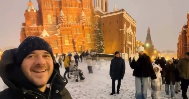 Eminin ailəsi ilə Moskva gəzintisi Video