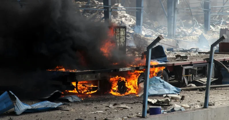 Взрывы прогремели на заводе в иранской провинции