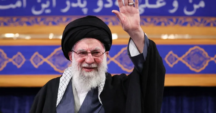 Times: Xamenei də Moskvaya qaçacaq