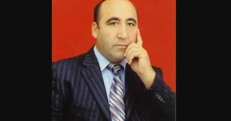 Bulaqdan ayrılan bir damcı suyam