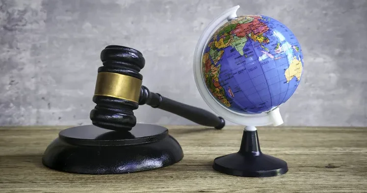 Dünyadakı ən qəribə 12 qadağa: Burada ölməyə icazə verilmir