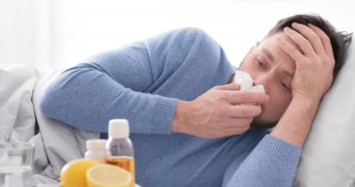 “Qızdırma 3 sutkadan artıq davam edərsə həkimə gedin” Pulmonoloqdan xəbərdarlıq