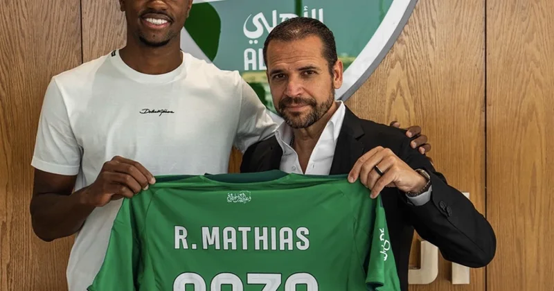 Braziliyalı hücumçu “Əl Əhli”də