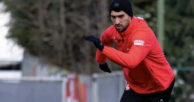 Mahir Emreli 2 3 həftəyə meydana qayıda bilər Klubdan açıqlama