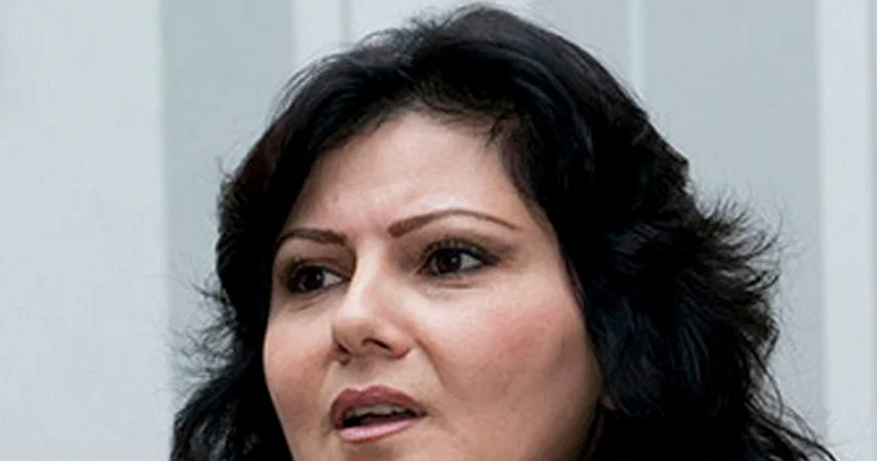 “Anamın qoxusunu onun ətirindən duyuram”