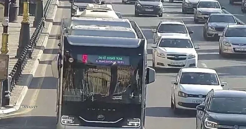 Hazırda bu yollarda tıxac var SİYAHI