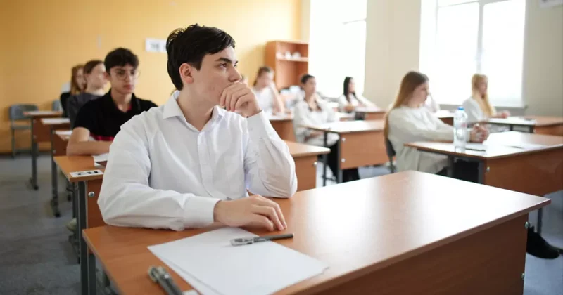 Президент Кыргызстана: Переход на 12 летнее образование глобальное требование