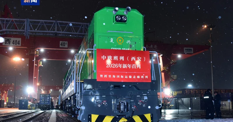 İlin ilk Çin Avropa yük qatarı Azərbaycana yola düşdü Fotolar