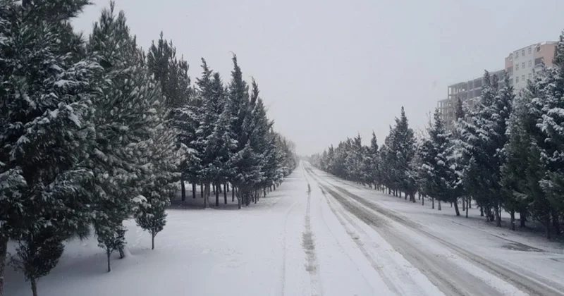 Xidmət: Qarlı və şaxtalı hava su təchizatında ciddi problemlər yaratmayıb