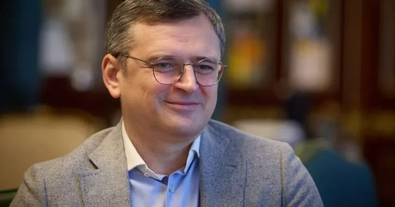 Зеленский обсудил с Кулебой политическую ситуацию вокруг Украины ФОТО