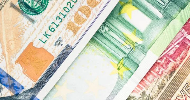 Rəsmi məzənnələr açıqlandı