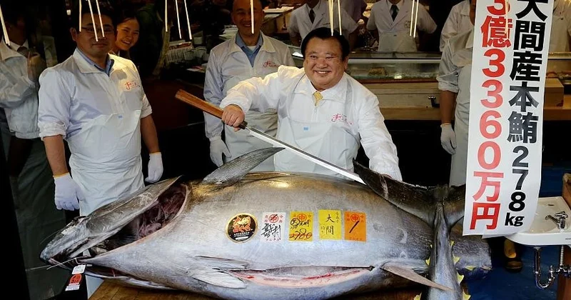 В Токио с молотка ушел голубой тунец за 3,2 миллиона долларов