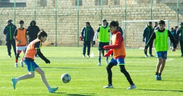 Kəpəz Futbol Akademiyasında futbolçu seçimləri aparıldı