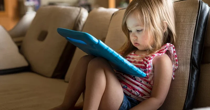 Texnologiyanın körpə beynində qorxuducu izləri üzə çıxdı