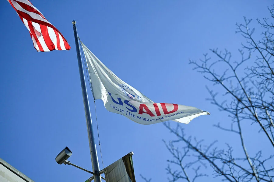 USAID Ağ Evə pulu haraya xərclədiyini izah etməkdən imtina edib