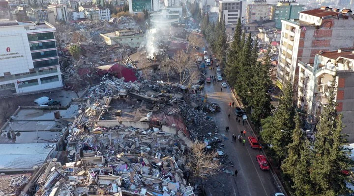 “Azərbaycan zəlzələ zamanı Türkiyəyə qardaş köməyi etdi” MÜNASİBƏT BİLDİRİLDİ