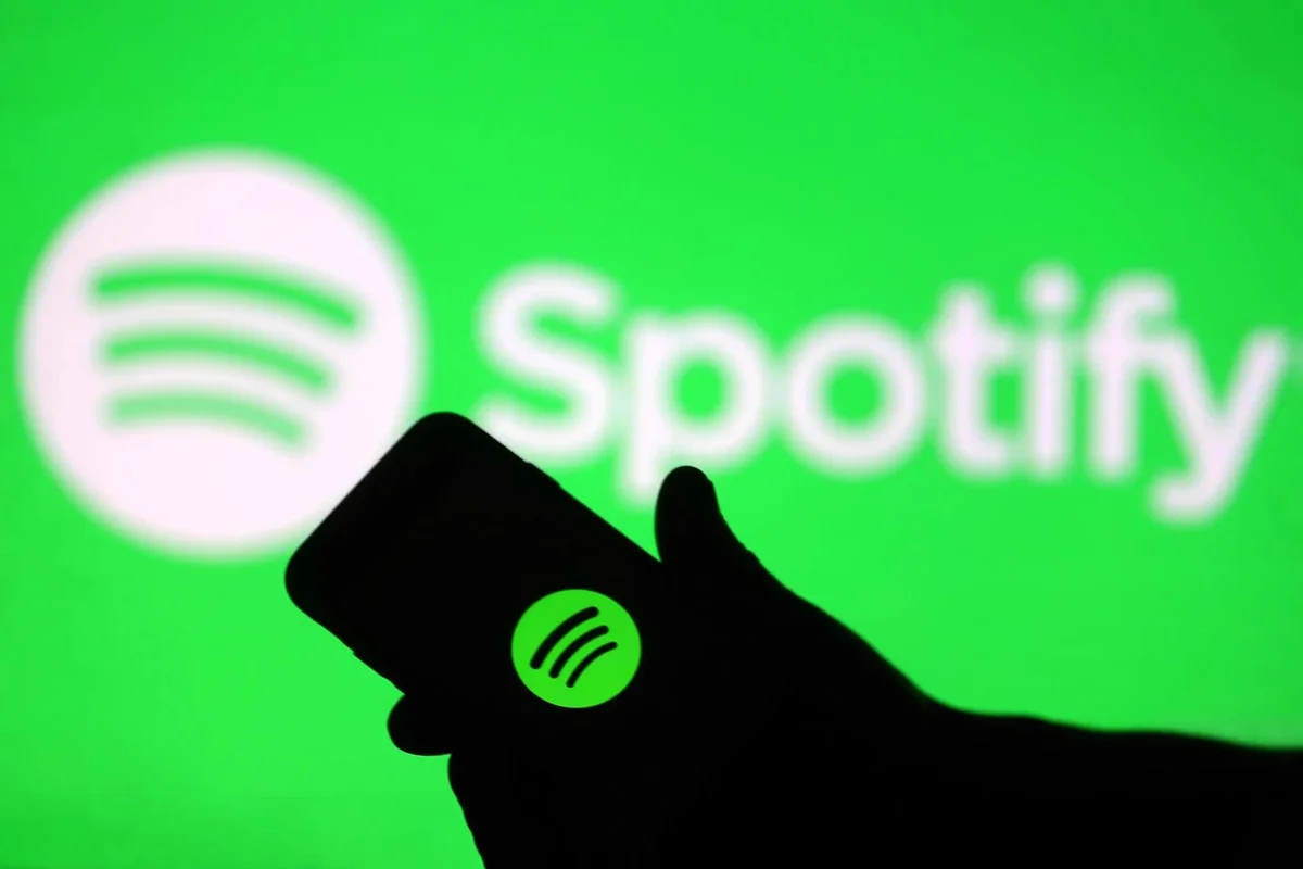 “Spotify” 17 illik fəaliyyətində ilk dəfə gəlirli olub