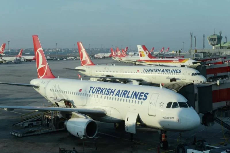 Turkish Airlines onlarla reysləri ləğv etdi SƏBƏB