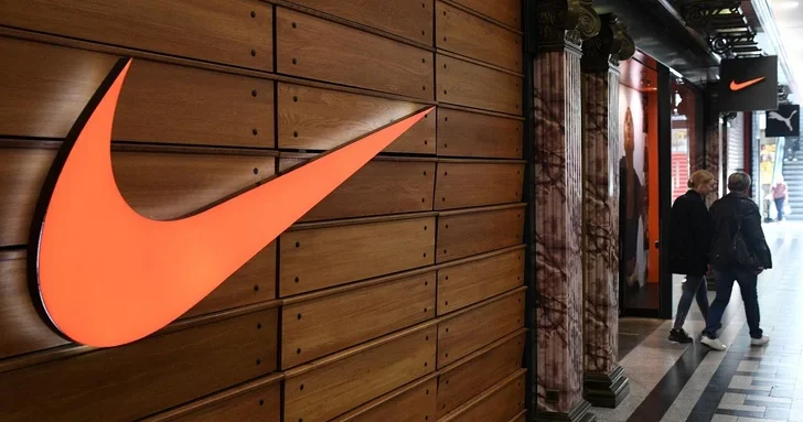 В США начато расследование в отношении Nike по обвинениям в дискриминации белых сотрудников