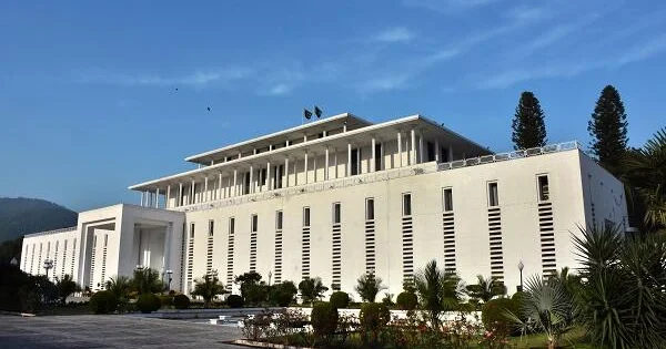 Pakistan türk ölkəsi ilə strateji saziş imzaladı